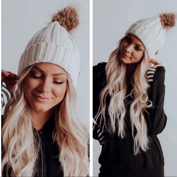 💃🏻Faux Fur Pom Beanie cable knit - Picture 2 of 10